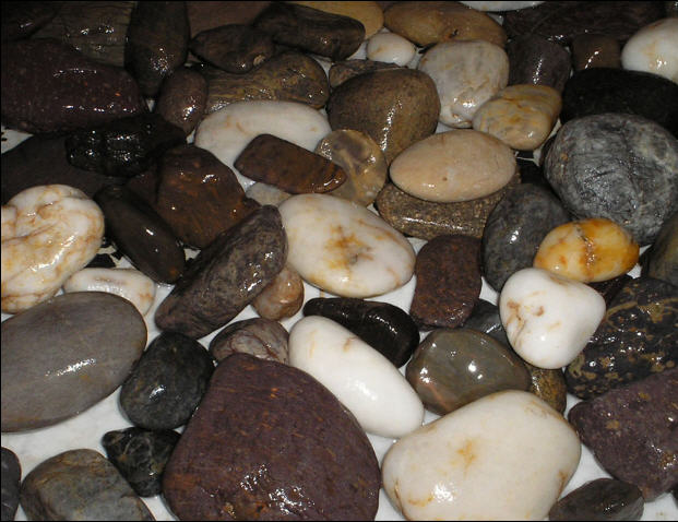 saudi-landscaping-stone-pebble2.jpg